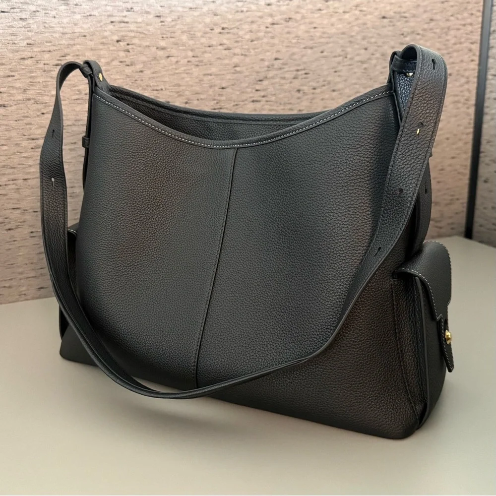 Songmont Medium Yore Hobo in Pebbled Onyx 🖤 Offers Encouraged 🤓 - Picture 7 of 15